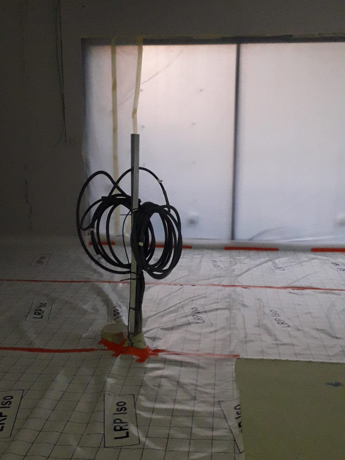 Isolation par mousse polyuréthane d'un bâtiment agricole